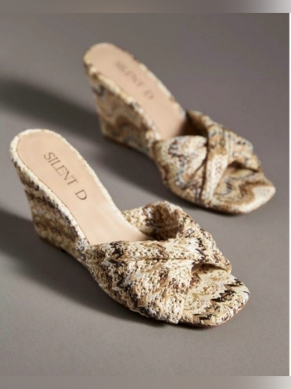 Silent D Anthropologie Katia Raffia Wedge Sandals Natural Tan Size 41 NWOB